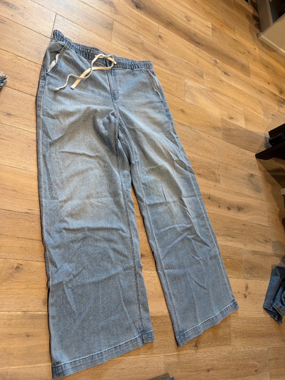 American eagle ultra wide leg draw string jeans